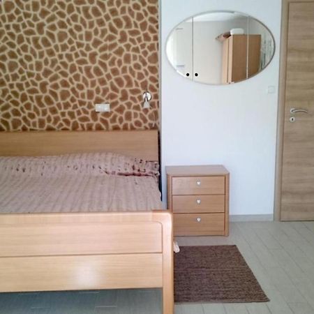 Appartement Affabilis Vip House à Trogir Extérieur photo